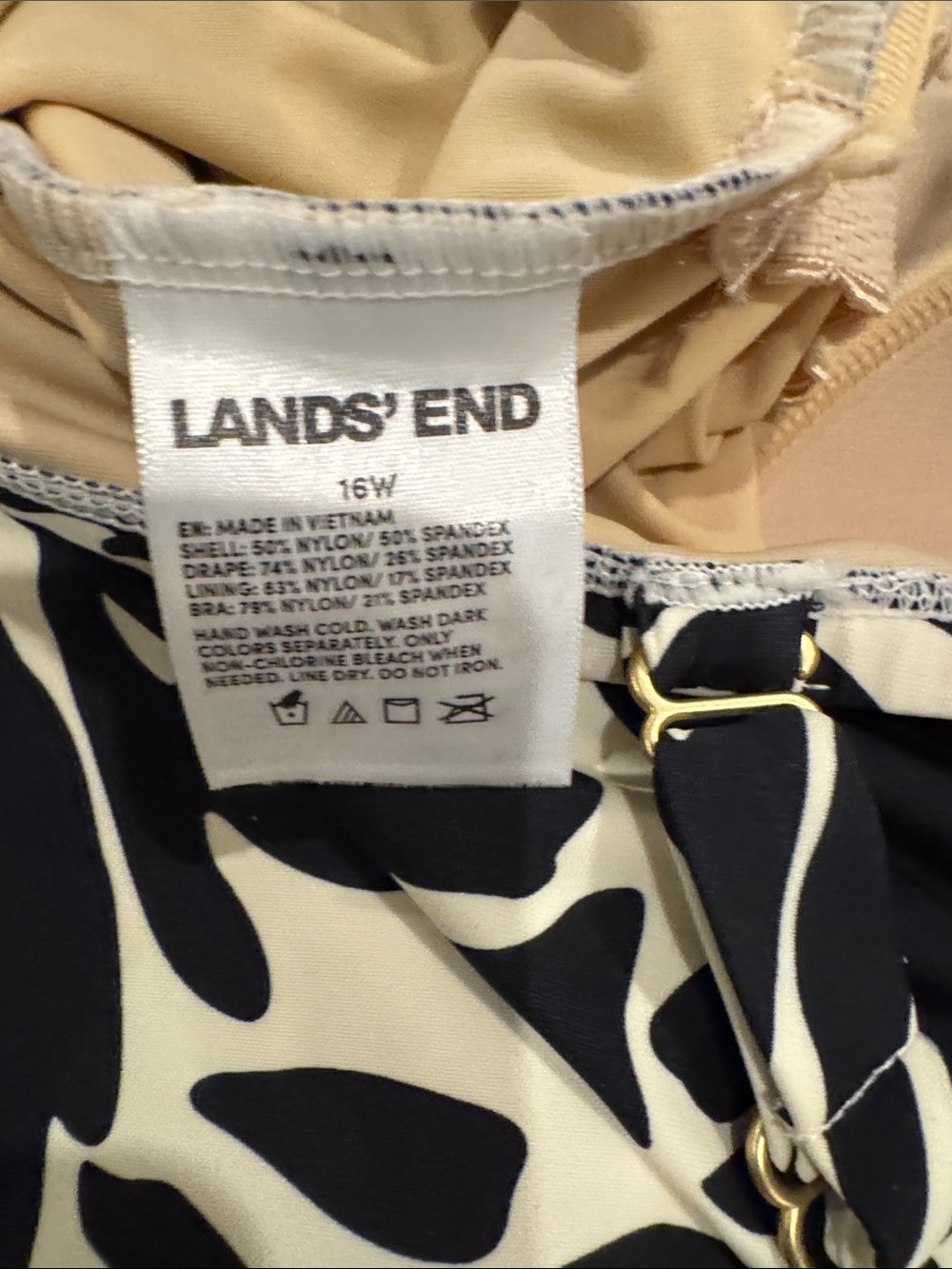 NWOT sz 16W Lands' End Black & Cream Printed One-Piece Swimsuit - Picture 6 of 6
